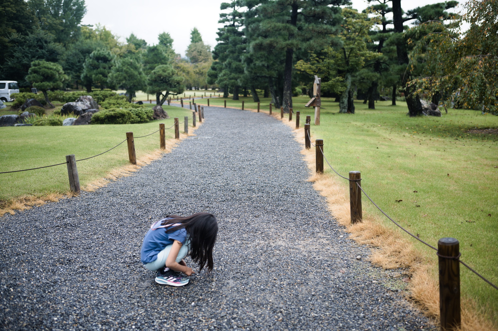 ooh shineeey! pebbles